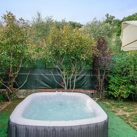 別荘 Cozy In With Jacuzzi Corsanico-Bargecchia